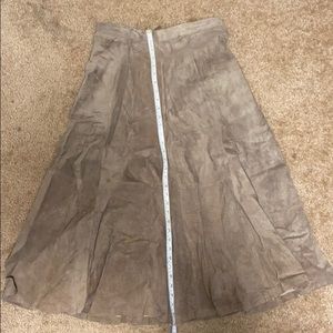 Beige khaki suede lined skirt size 14 33 in long